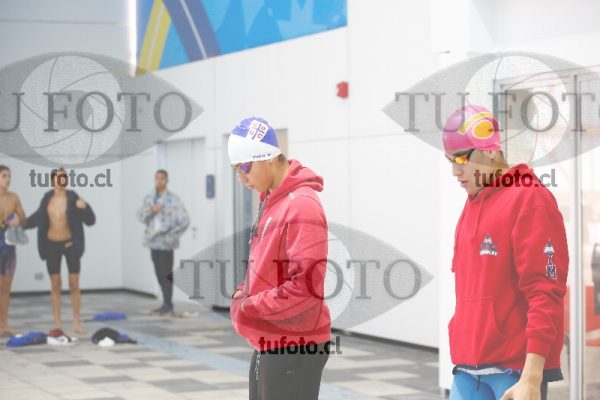 Image 100 L V 0200